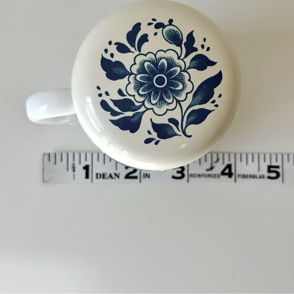 Vintage Avon Delft Blue Milk Glass Jar with Lid - Floral Cottagecore EUC